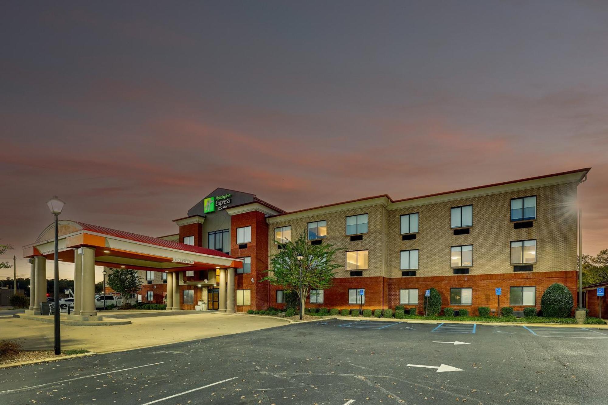 Holiday Inn Express Hotel & Suites- Gadsden By Ihg Exterior photo