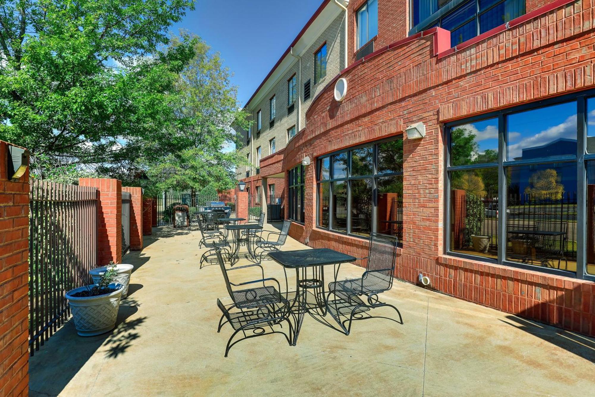 Holiday Inn Express Hotel & Suites- Gadsden By Ihg Exterior photo